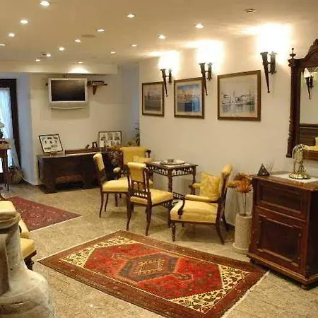 Phasiana Hotel