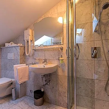 Hotel Phasiana 3*
