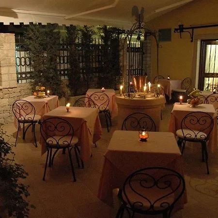 Hotel Phasiana 3*