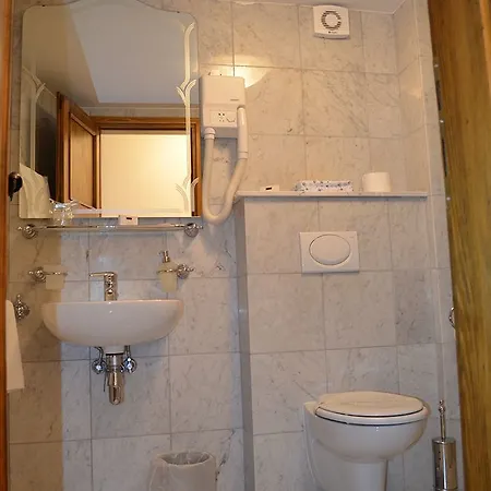 Phasiana Hotel