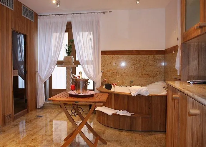 호텔 Phasiana 파자나