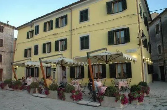 호텔 Phasiana 파자나